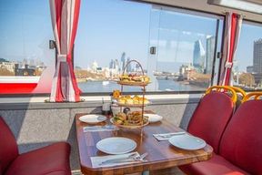 English Afternoon Tea Bus with Panoramic Tour of London– Upper Deck