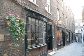 Secret Walking Tour of Central London