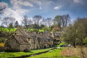Cotswolds Small Group Tour from London